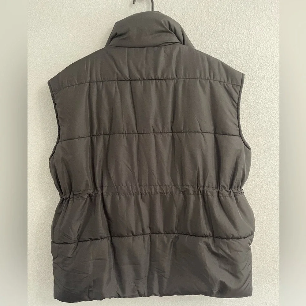 Blu Pepper Puffer Vest Black Size Medium New with Tags - Picture 6 of 9